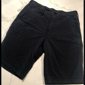 Boys Hurley dry fit size 25/ boys 12/14